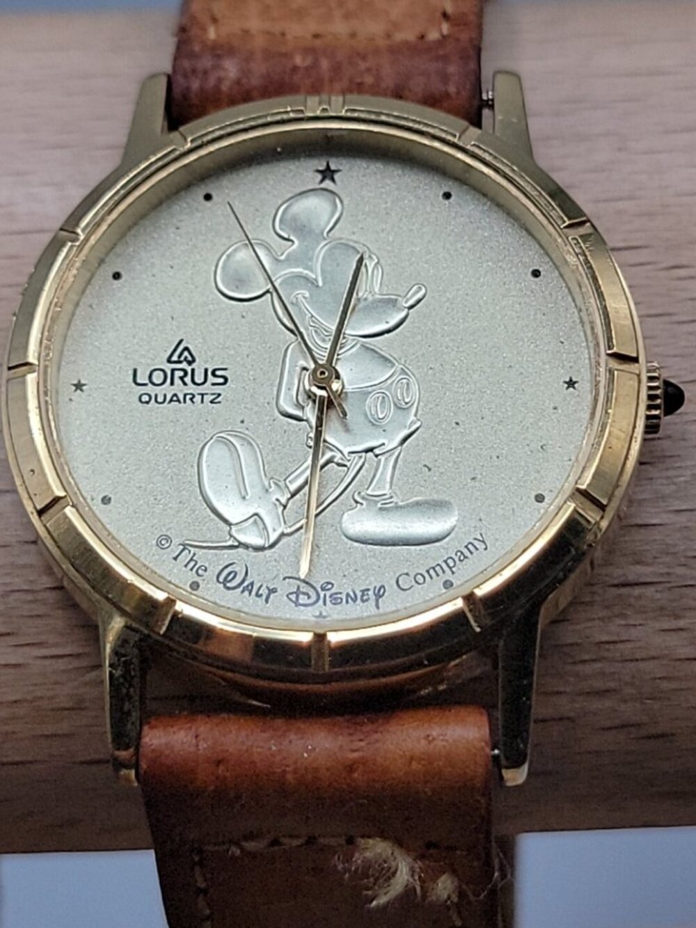 Lorus Seiko Disney Mickey Mouse Quartz Watch 7.5" Band 30mm Gold Plated V8115410 - Picture 5 of 16